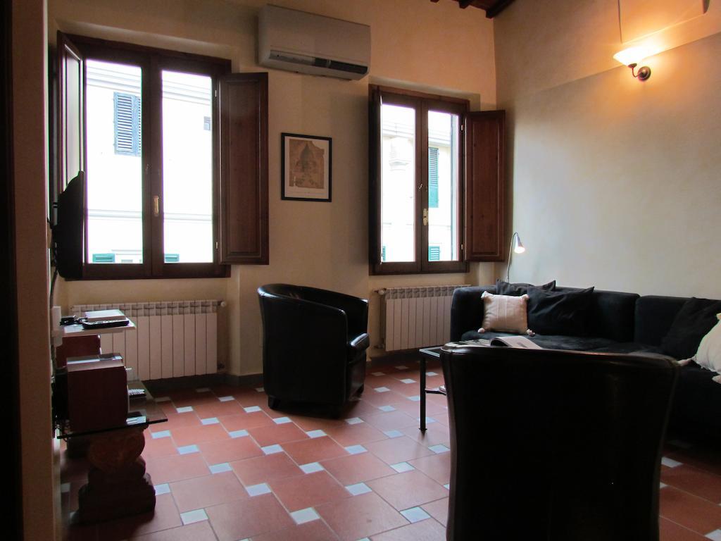 Florence Apartments Home Feeling Room photo